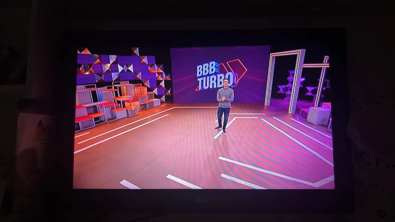 TV LG 32? LED Impecável - Funcionando 100%422080489645025281