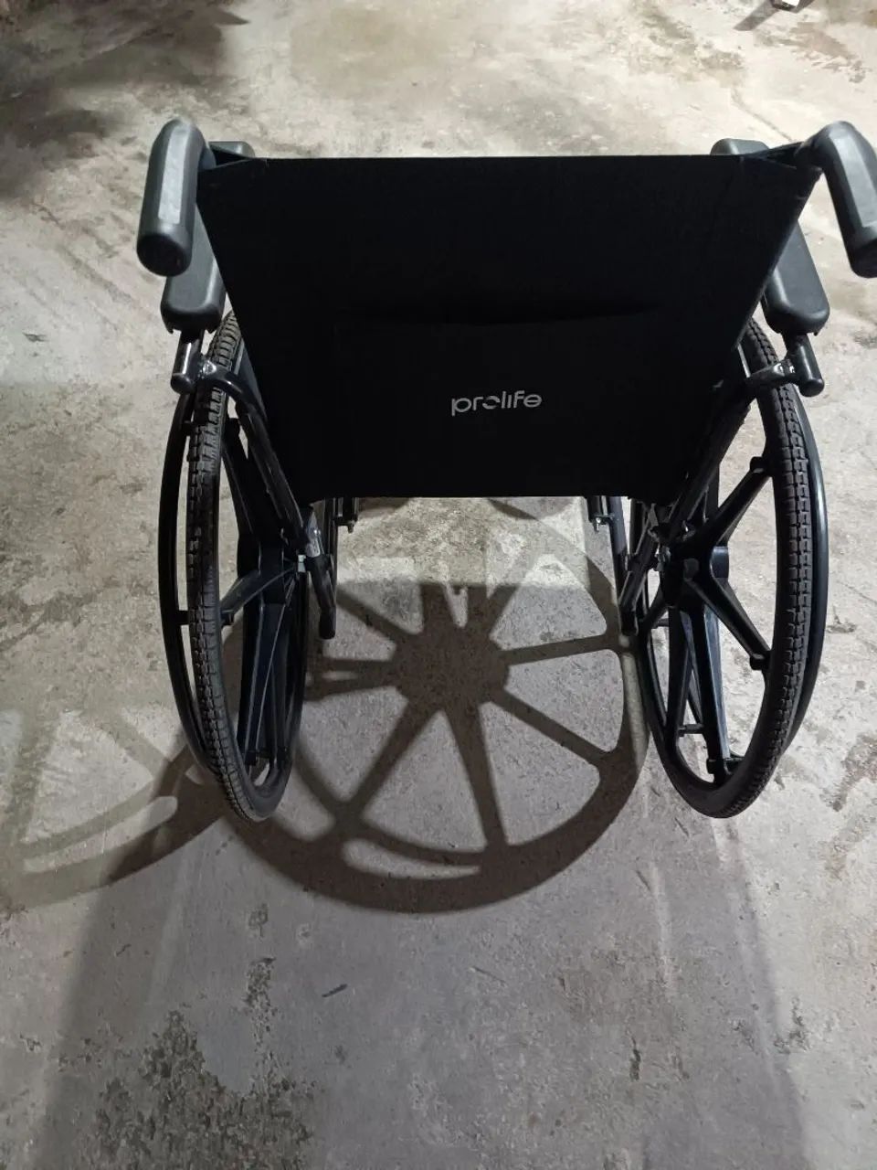 Cadeira De Rodas Prática Pneu Maciço Dobrável Elevação Pernas Prolife - Foto 4