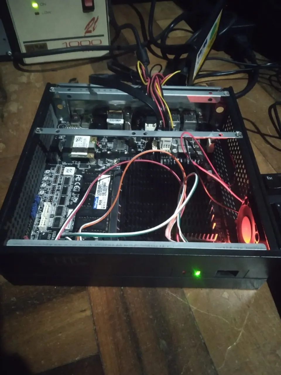 Mini Pc Intel Celeron J4105 4 Gb ddr4 ssd 128