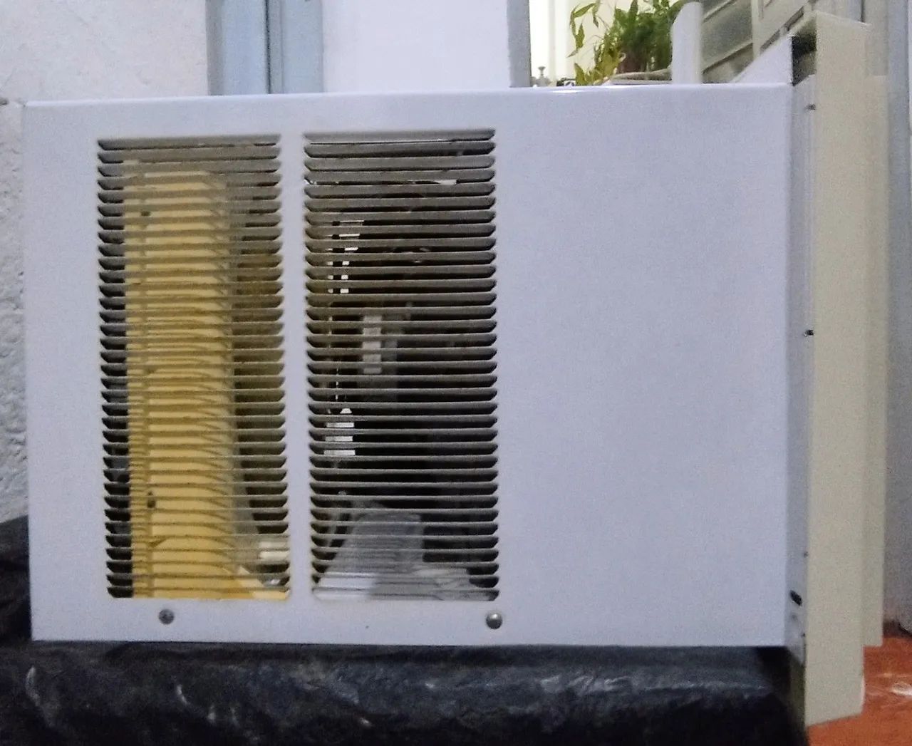 Ar condicionado Springer 10000 BTUs - 220v - Foto 3