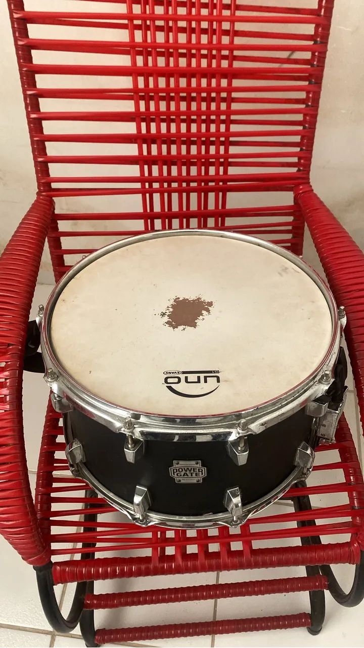 VENDO CAIXA DE BATERIA.