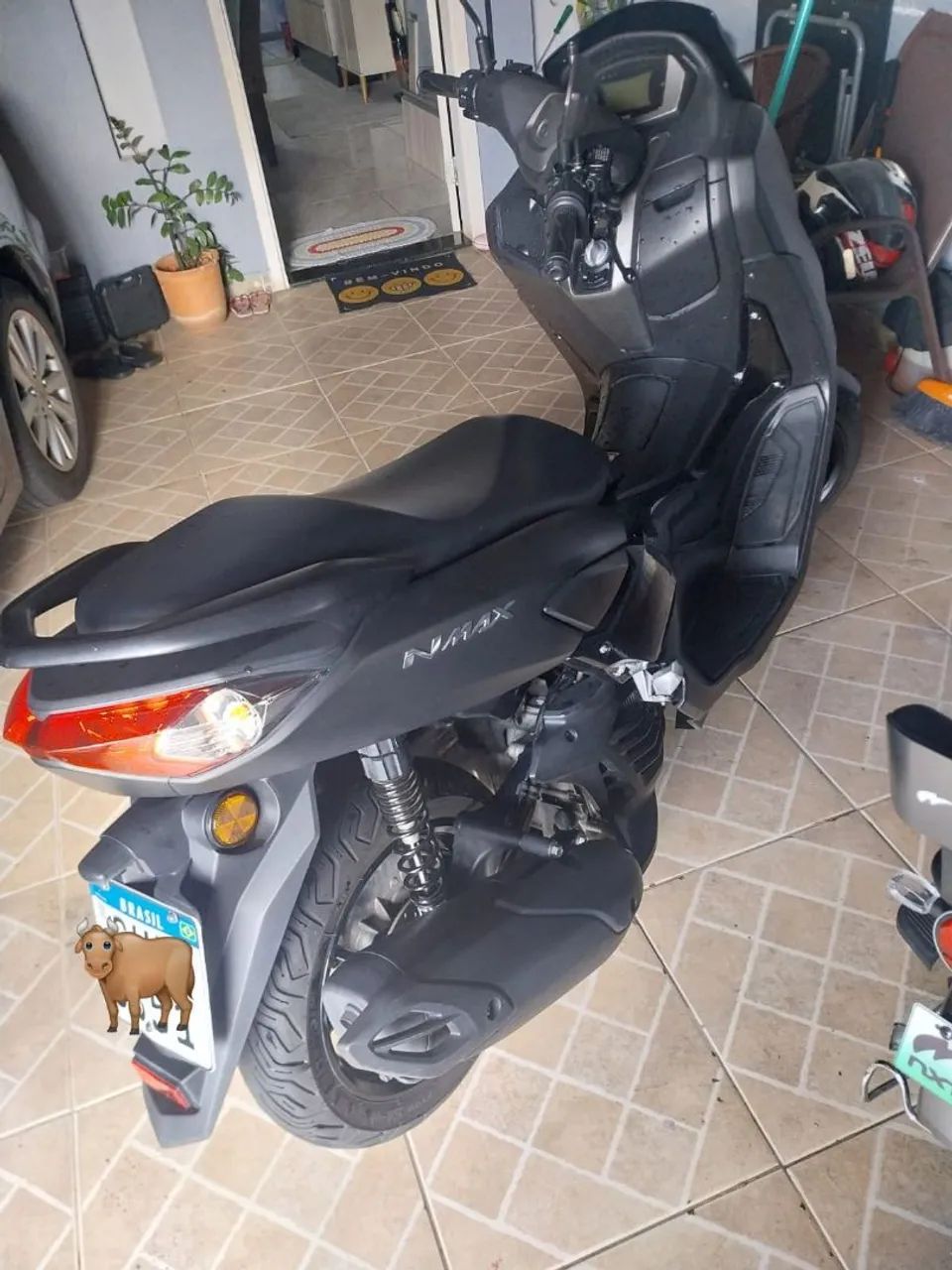 Nmax 160 preto pneus zero zero