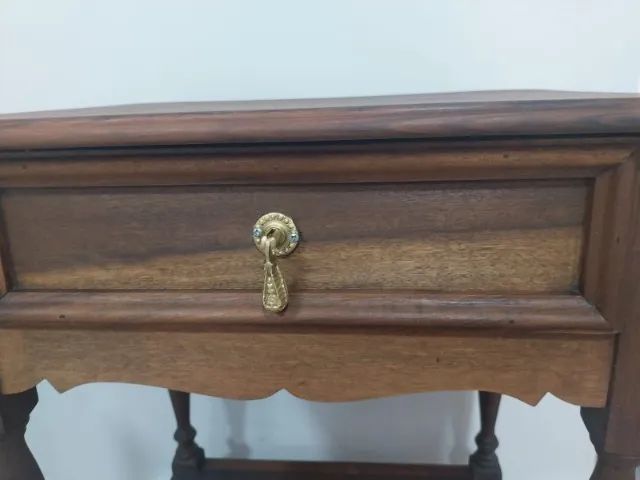mesa de cabeceira em madeira maciça - Foto 3