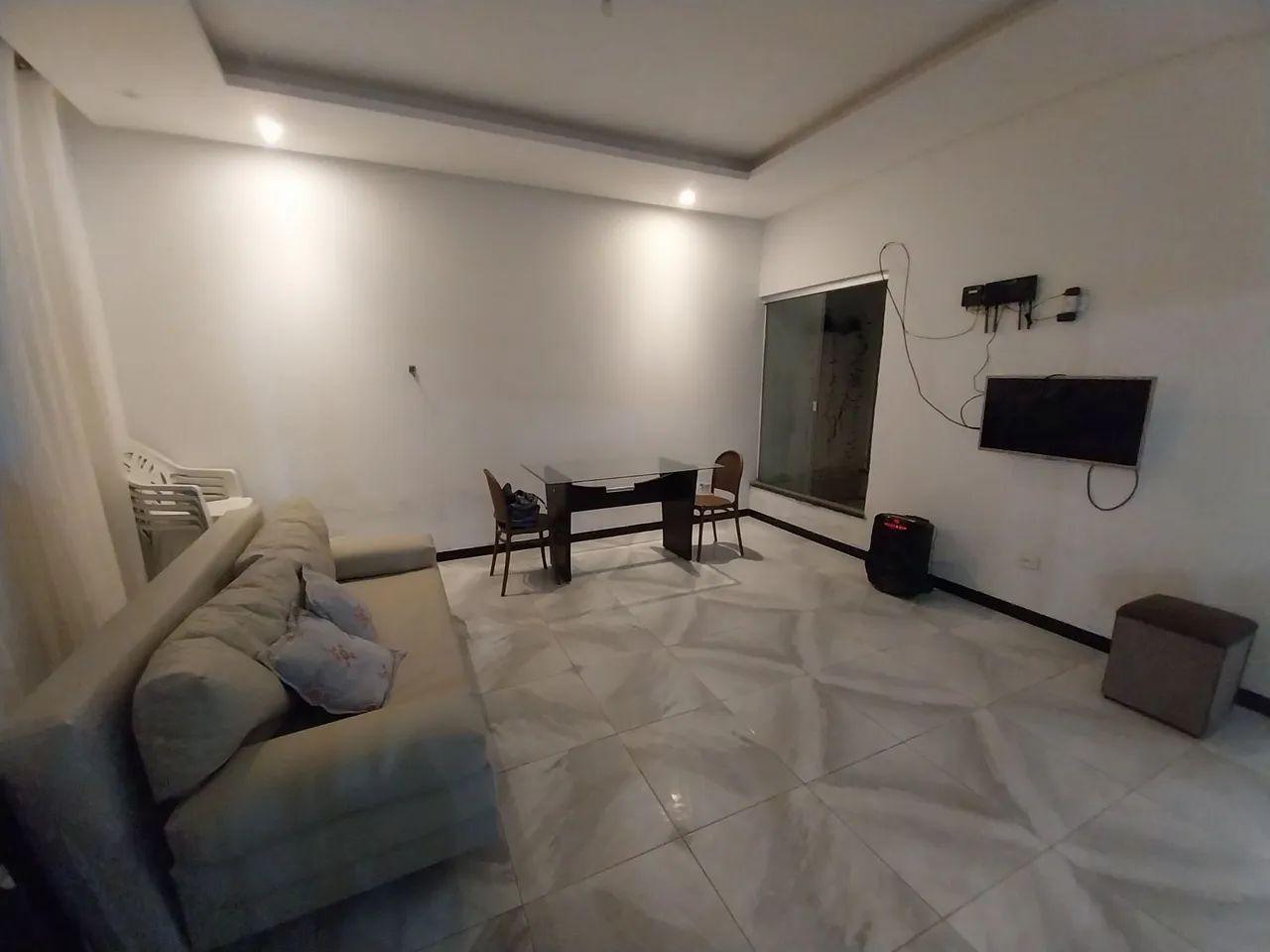 Alugo casa prox a Shopping Sul e praia  - Foto 4