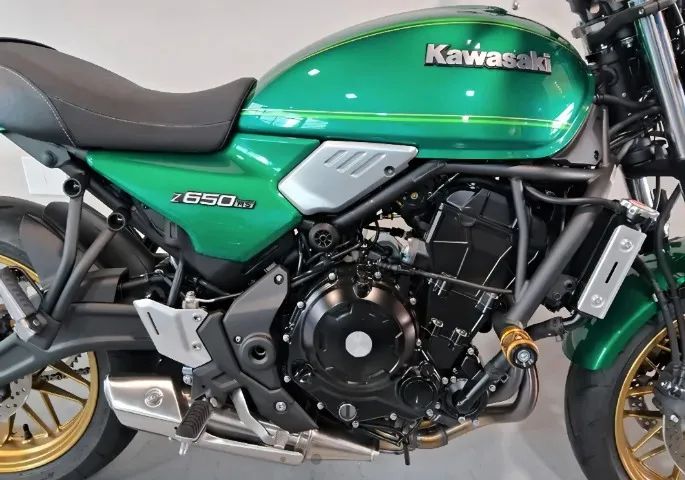 Z650RS Nova - Foto 5