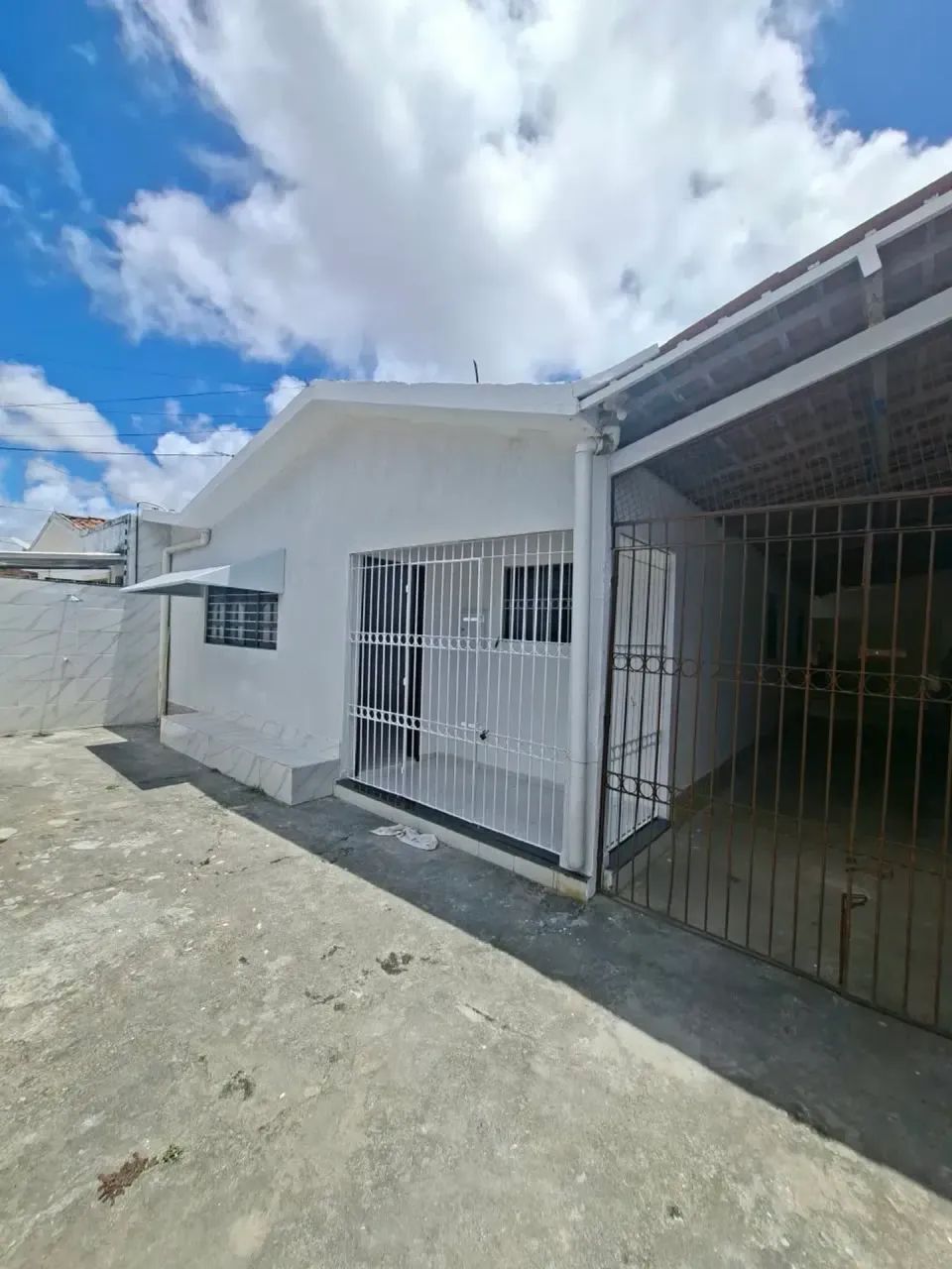 ALUGA CASA TÉRREA MANGABEIRA VII