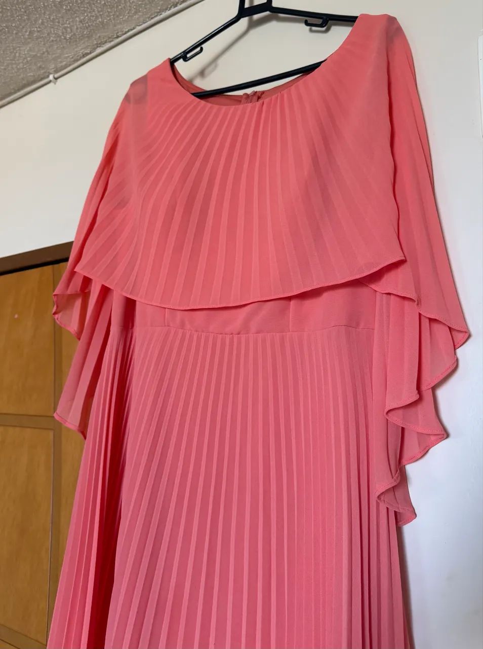 Vestido em seda plissada salmão - Foto 2