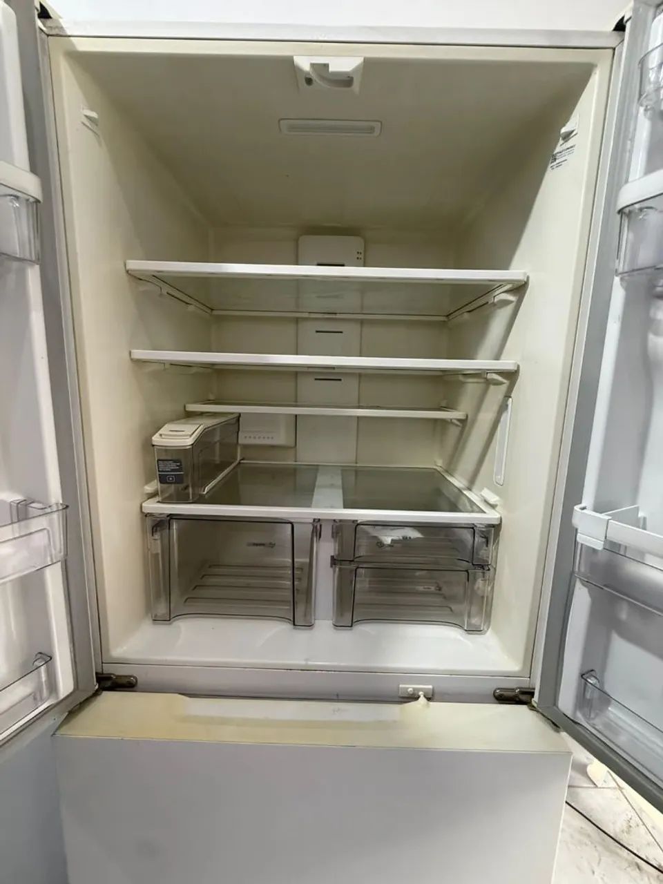 VENDE SE GELADEIRA FUNCIONANDO  - Foto 2