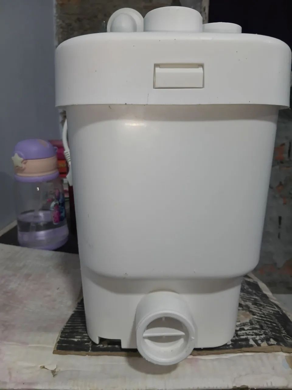  é uma bomba de evacuação para águas cinzas Sanivite da Sanitrit.  - Foto 3