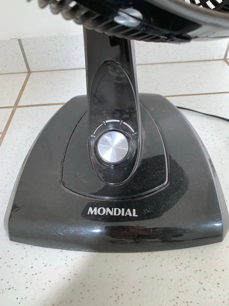 Ventilador Mondial potente 110V - Foto 2