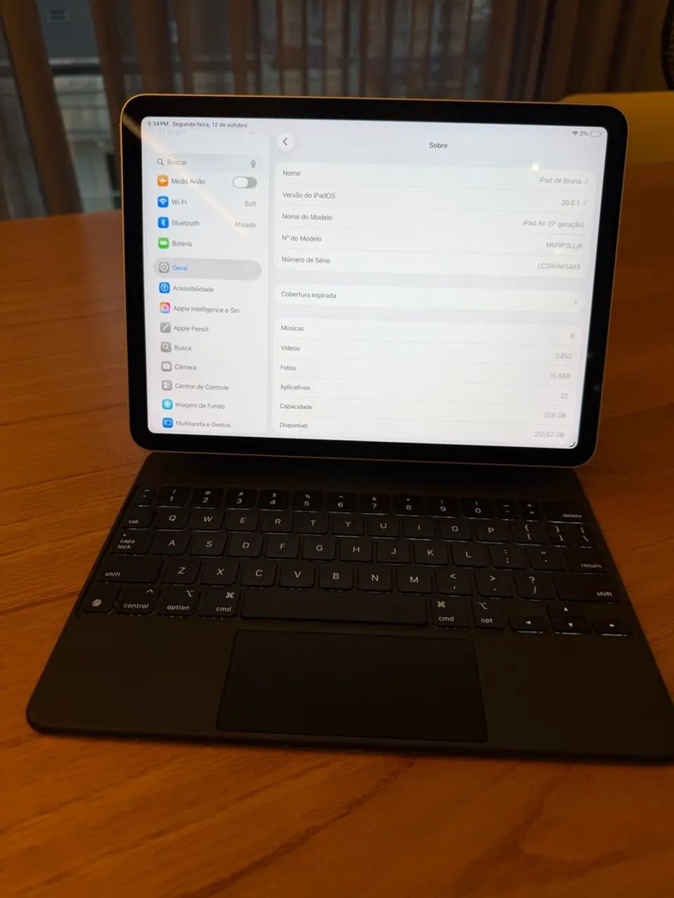 iPad Air 5ª Geração 256GB M1 + Capa com Teclado e Caneta - Foto 4