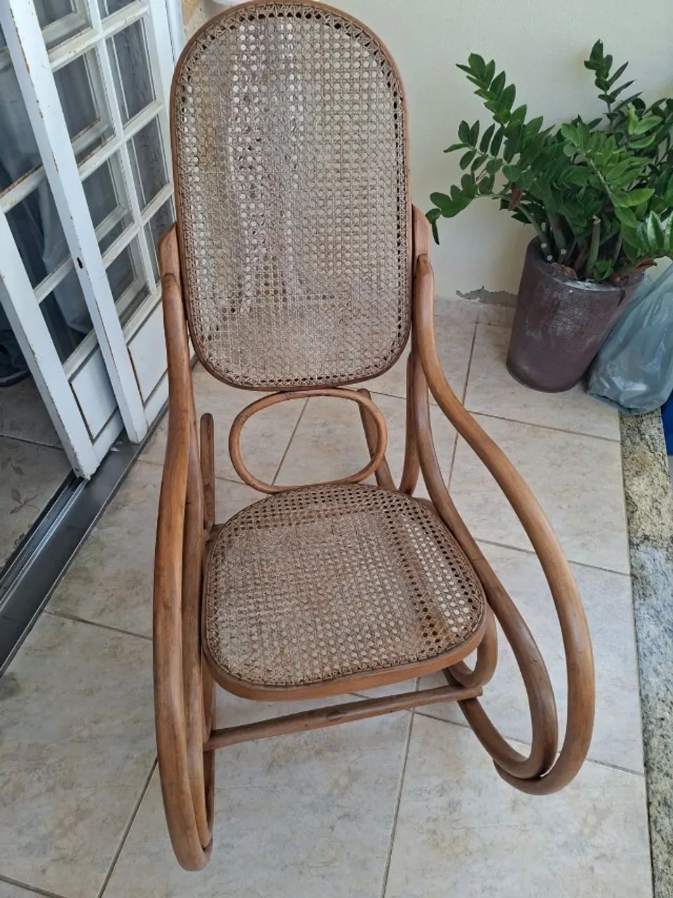 Cadeira de balanço modelo Austiaca  - Foto 2