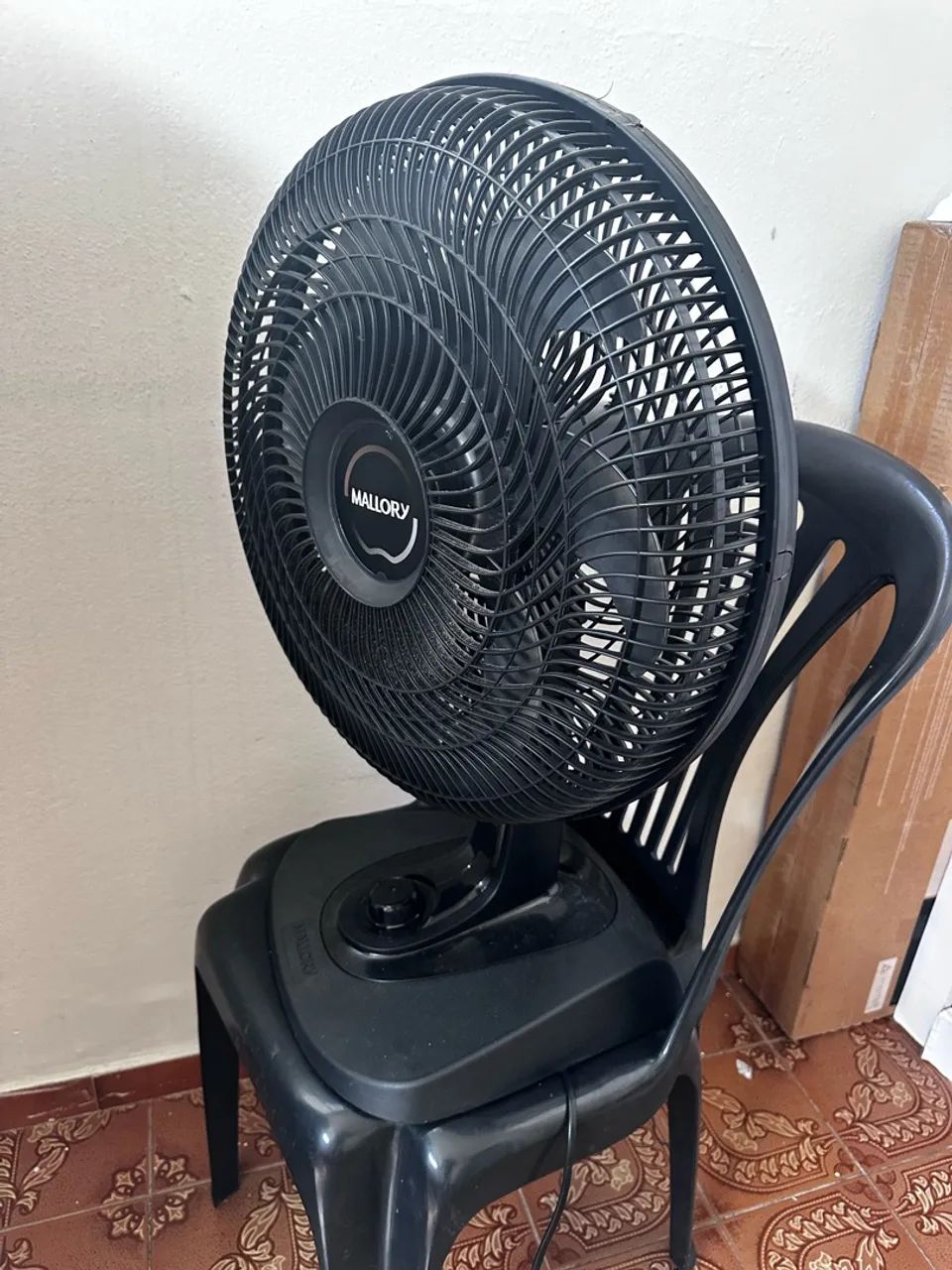 Cama box casal e ventilador - Foto 4