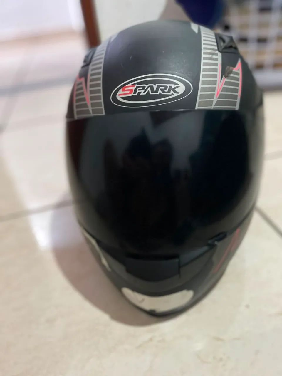 Capacete Spark tamanho 58 viseira escura