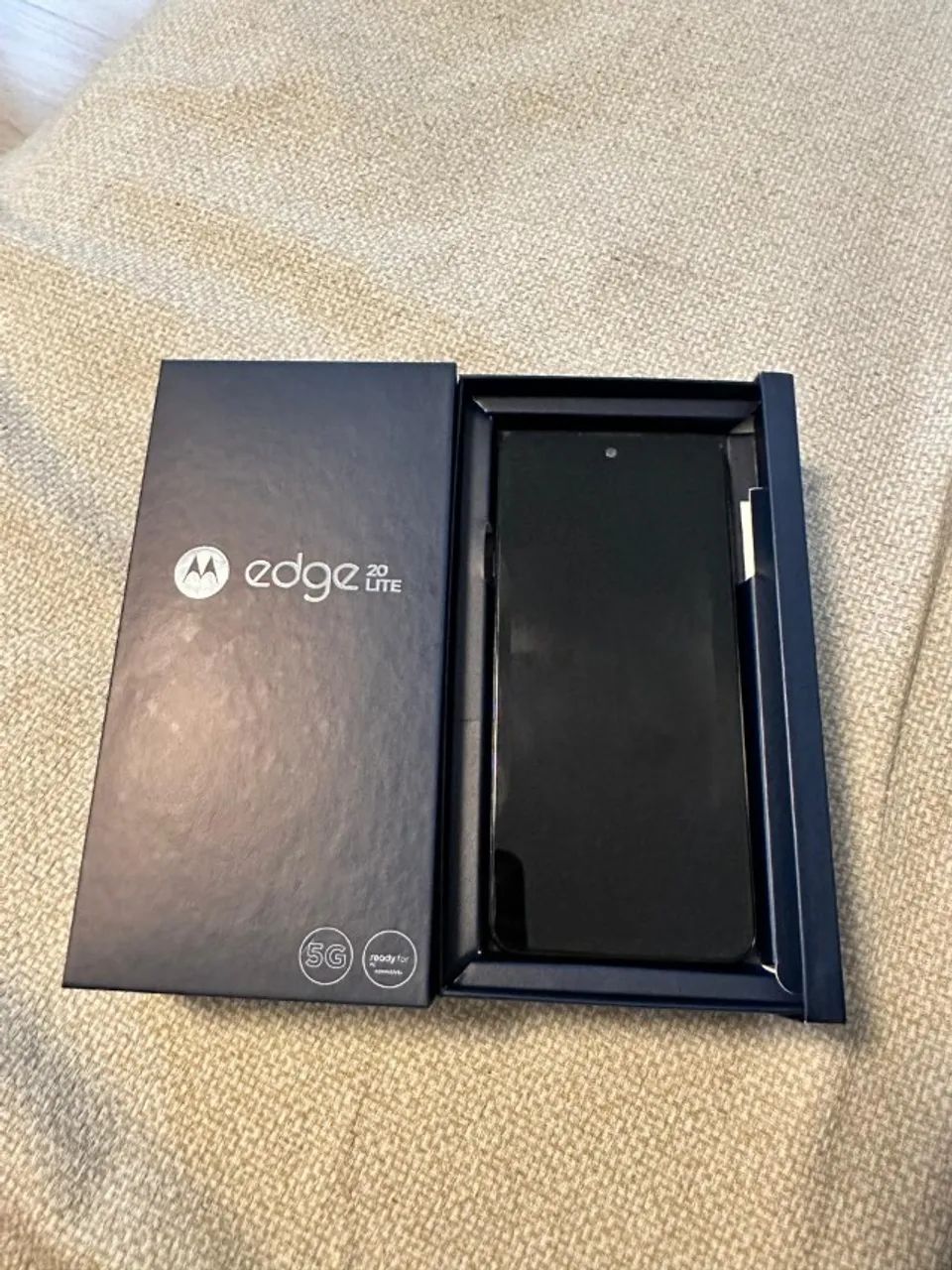Edge 20 Lite - Foto 2