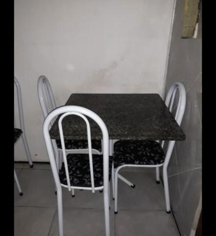 Mesa com pedra de mármore com 4 mês de uso - Foto 3
