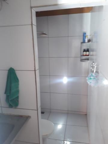 Casa no nova metrópole lado da sombra