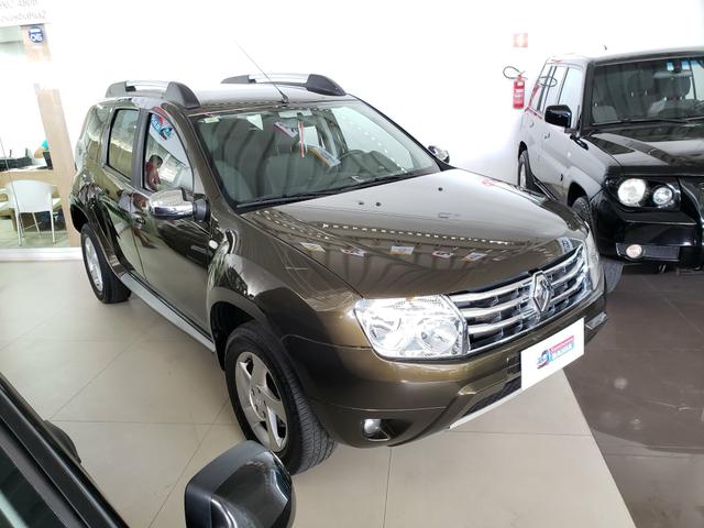 Duster Dynamique Automática 2014/2015 com Media Nav - Financiamos