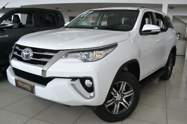 Hilux SW4 SR 2.7 4X2 Flex AUT - 2017
