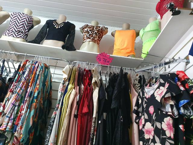 Lote de roupas a queima de ESTOQUE - Foto 3