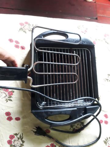 Desapegando dessa churrasqueira tá bem conservada muito boa - Foto 4