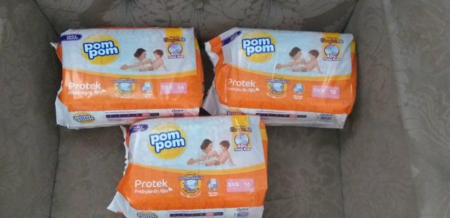 Fraldas pompom o kit com 3 pacotes por 55