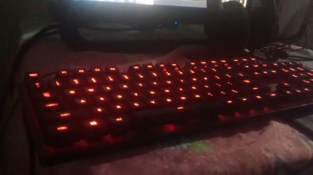 Teclado mecânico Logitech g413 carbon