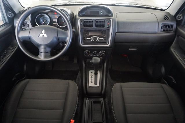 MITSUBISHI PAJERO TR4 2013/2014 2.0 4X2 16V 140CV FLEX 4P AUTOMÁTICO - Foto 4
