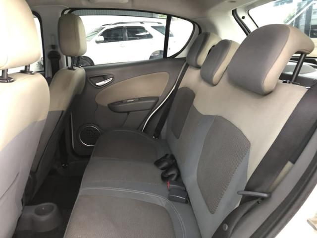 Fiat Palio Essence 1.6 16v 2015 Flex - Foto 8