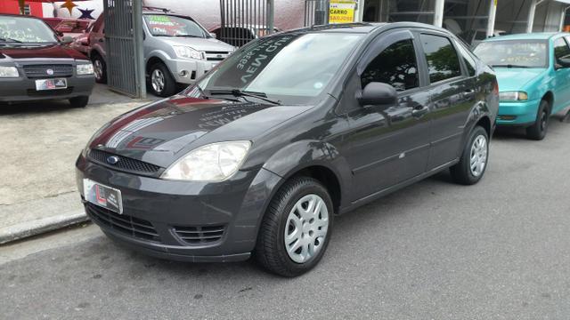 Fiesta sedan 1.6 completo ano 2005 - Foto 2