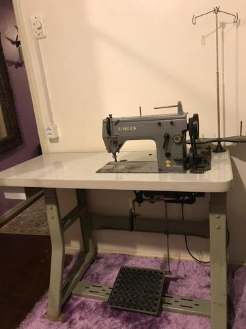 Máquina Singer industrial de Costura e Bordados - Foto 2