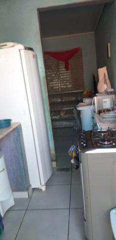 Vende-se casa no bairro Rosa Linda valor 20,000