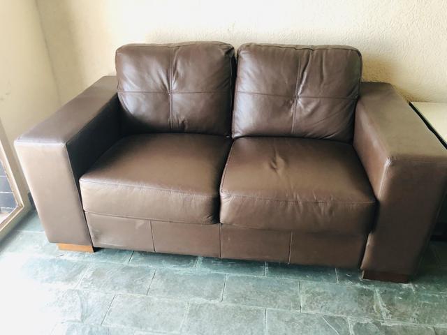 Sofá em couro