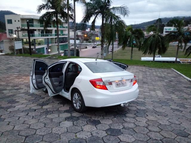 Honda Civic Lxs 1.8 Branco - Baixo KM - Foto 11