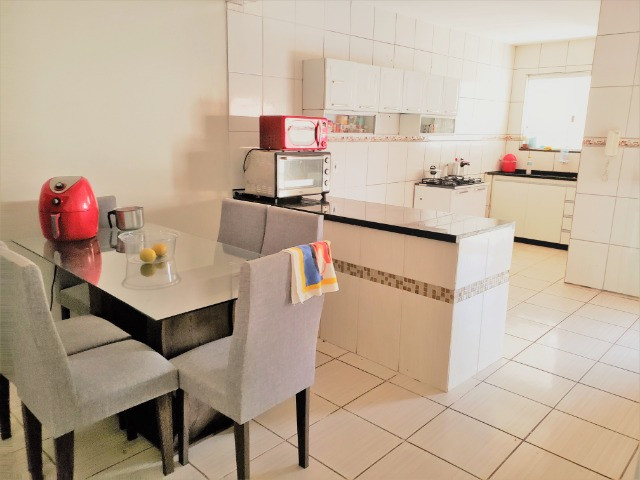 Samuel Pereira oferece: Casa com varanda aconchegante pra esticar uma rede e descansar - Foto 13