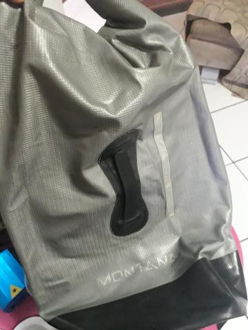 Mochila estanque 33 litros montana