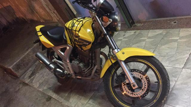Honda Cbx Twister 250 cilindradas - Foto 3