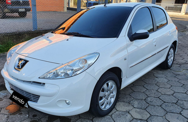 Peugeot 207 - Foto 3