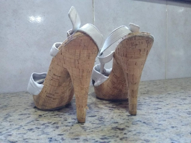 Sandália Salto Schultz - Foto 4