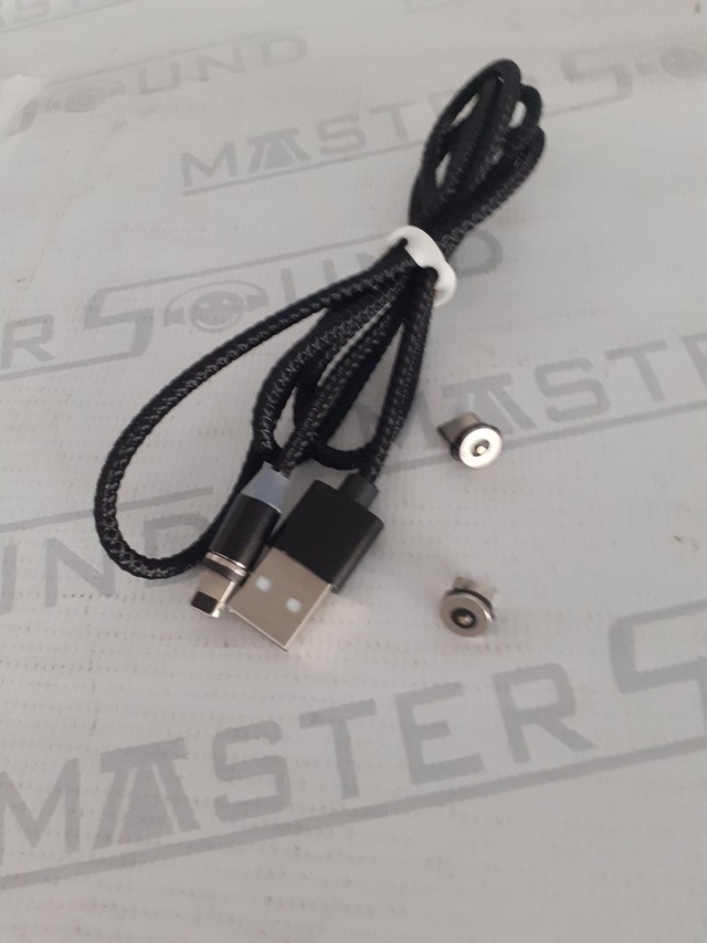 Cabo de dados usb. 3X1.  Magnético. Lightning, tipo c, e micro.  Novo.