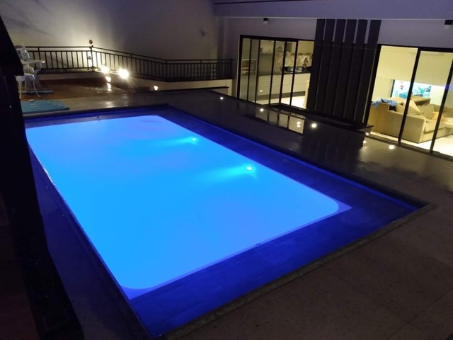 Linda casa estilo contemporâneo no condomínio Alphaville em Resende - Foto 2