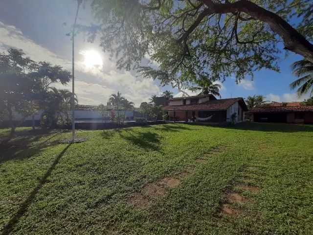 Casa em estilo rústico a 2km de Guarajuba, 3 quartos