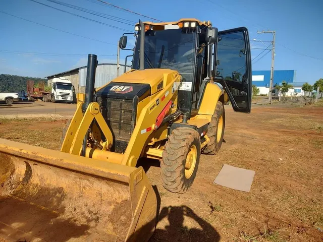 RETROESCAVADEIRA 416E CATERPILLAR