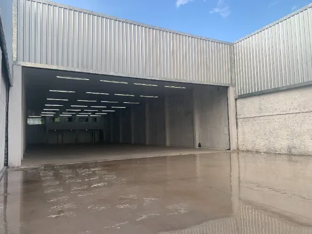 Galpão na Rod. Augusto Montenegro de 1000 m²