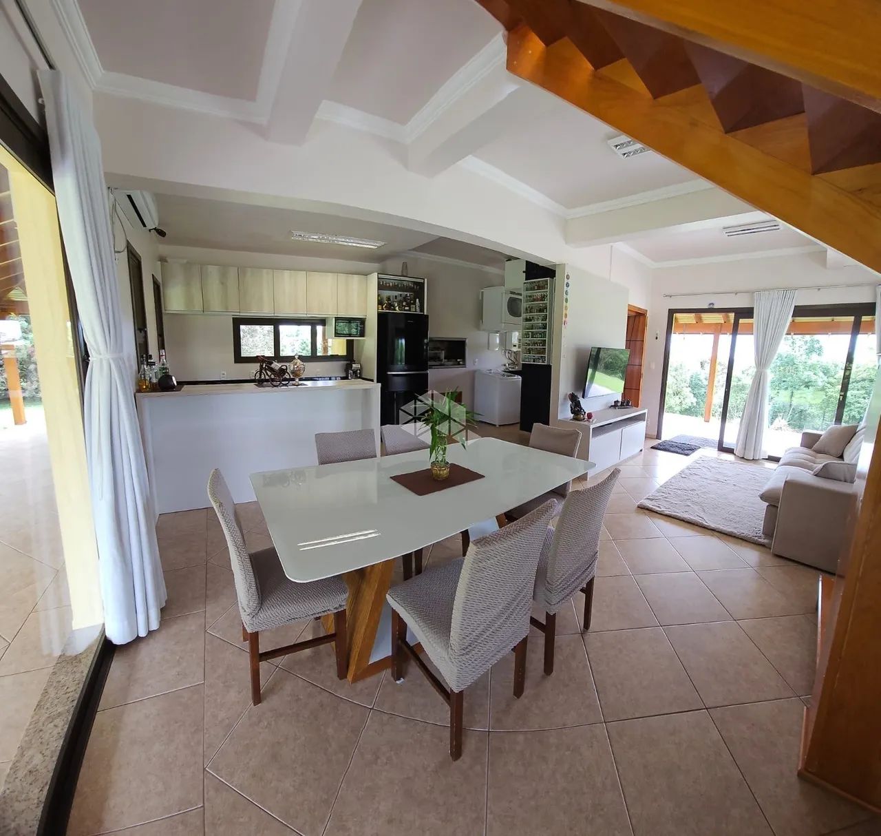 Duas Casas em Propriedade de 6.690m² - Conforto e Natureza com Infraestrutura Completa! - Foto 4