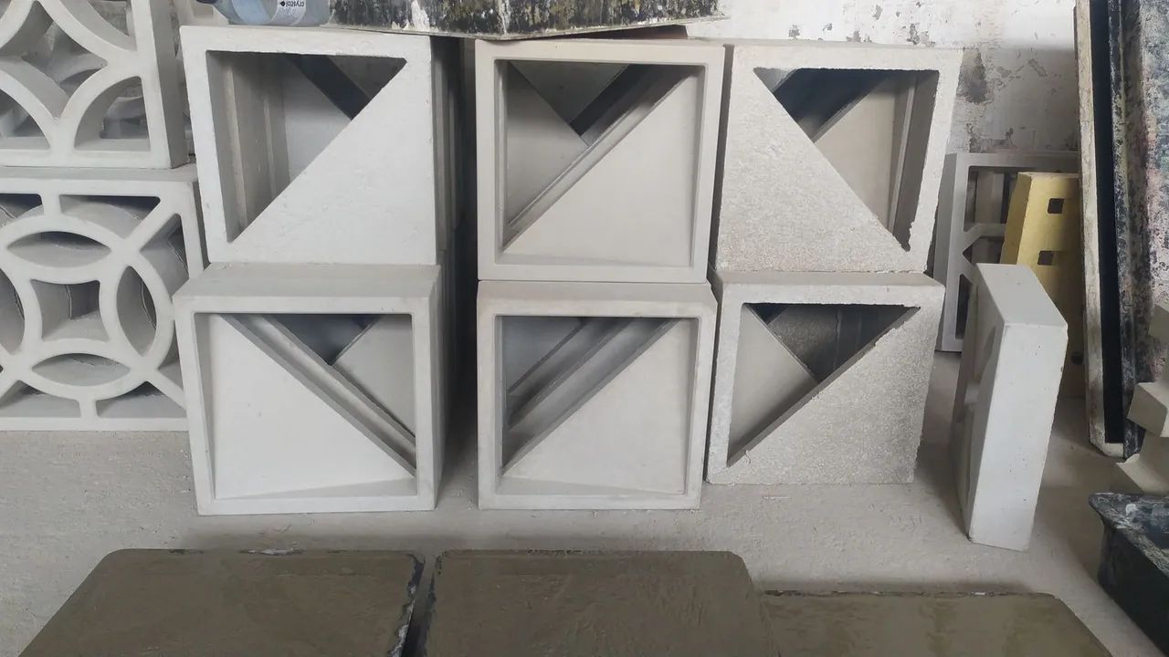 Cobogó triângulo 30 x 30 x 7 cm 