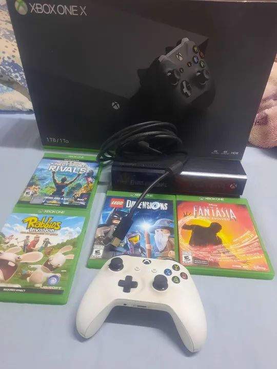 Xbox One X 1TB 4 Jogos 1 Kinect 2 controles Consoles de Video Game Cajuru Curitiba 1365068713 OLX