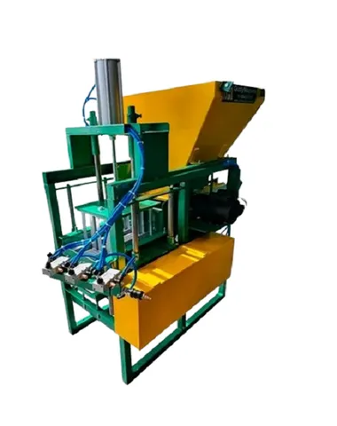 Kit Fábrica Máquina Pneumática Com Betoneira Esteiras E Tábuas + 2 Formas QMP-4 Hobby