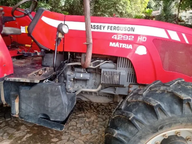 Trator Massey Ferguson -  4292 HD