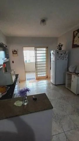 Vendo casa na estrutural (setor oeste) - Foto 4